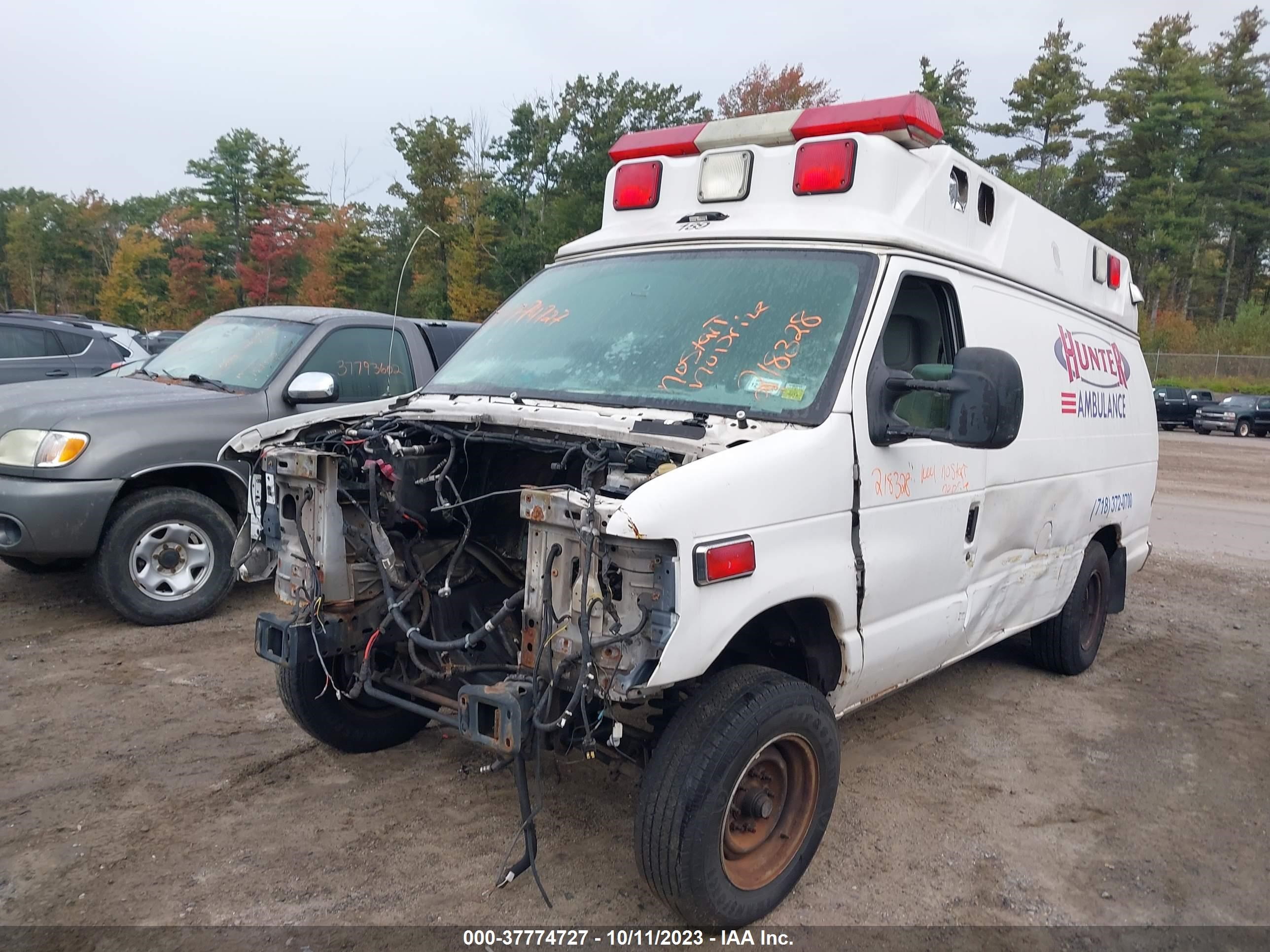 Photo 5 VIN: 1FDSS3ES7CDB10194 - FORD ECONOLINE 