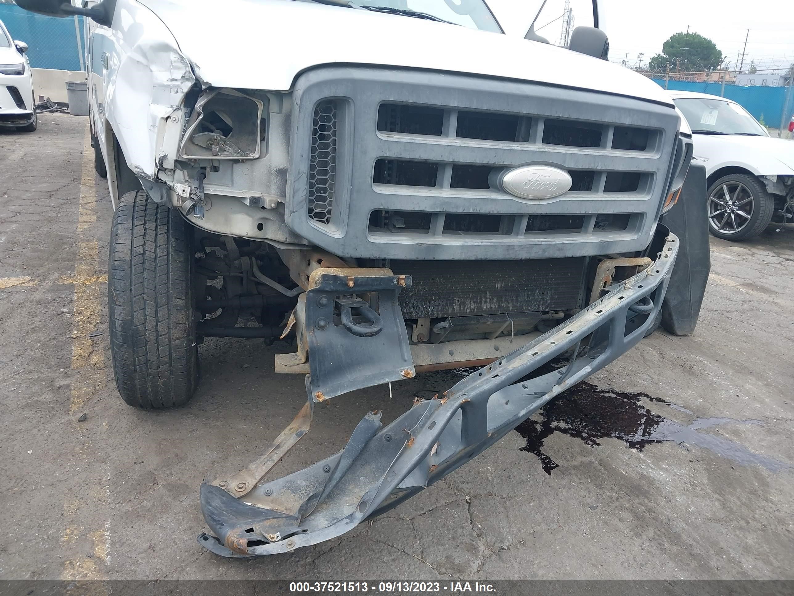 Photo 5 VIN: 1FDSW21P05ED02523 - FORD F250 