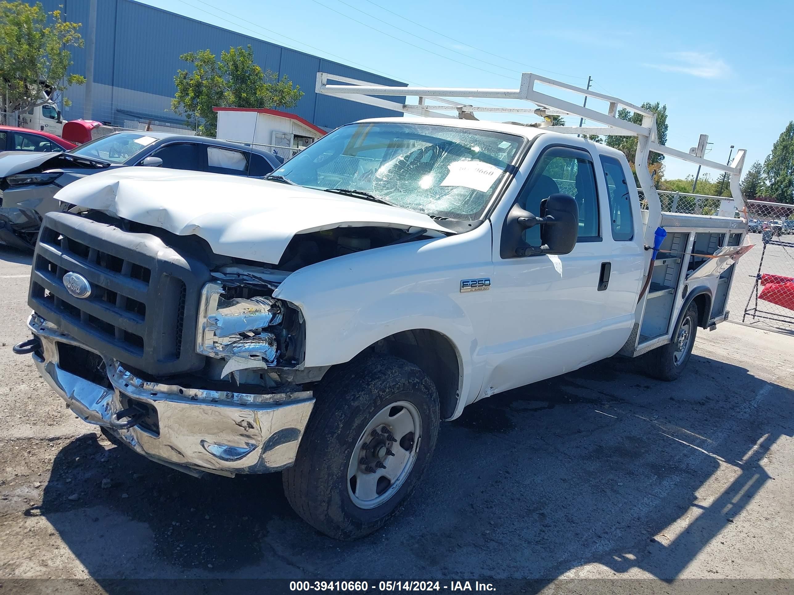 Photo 1 VIN: 1FDSX20577EB12833 - FORD F250 