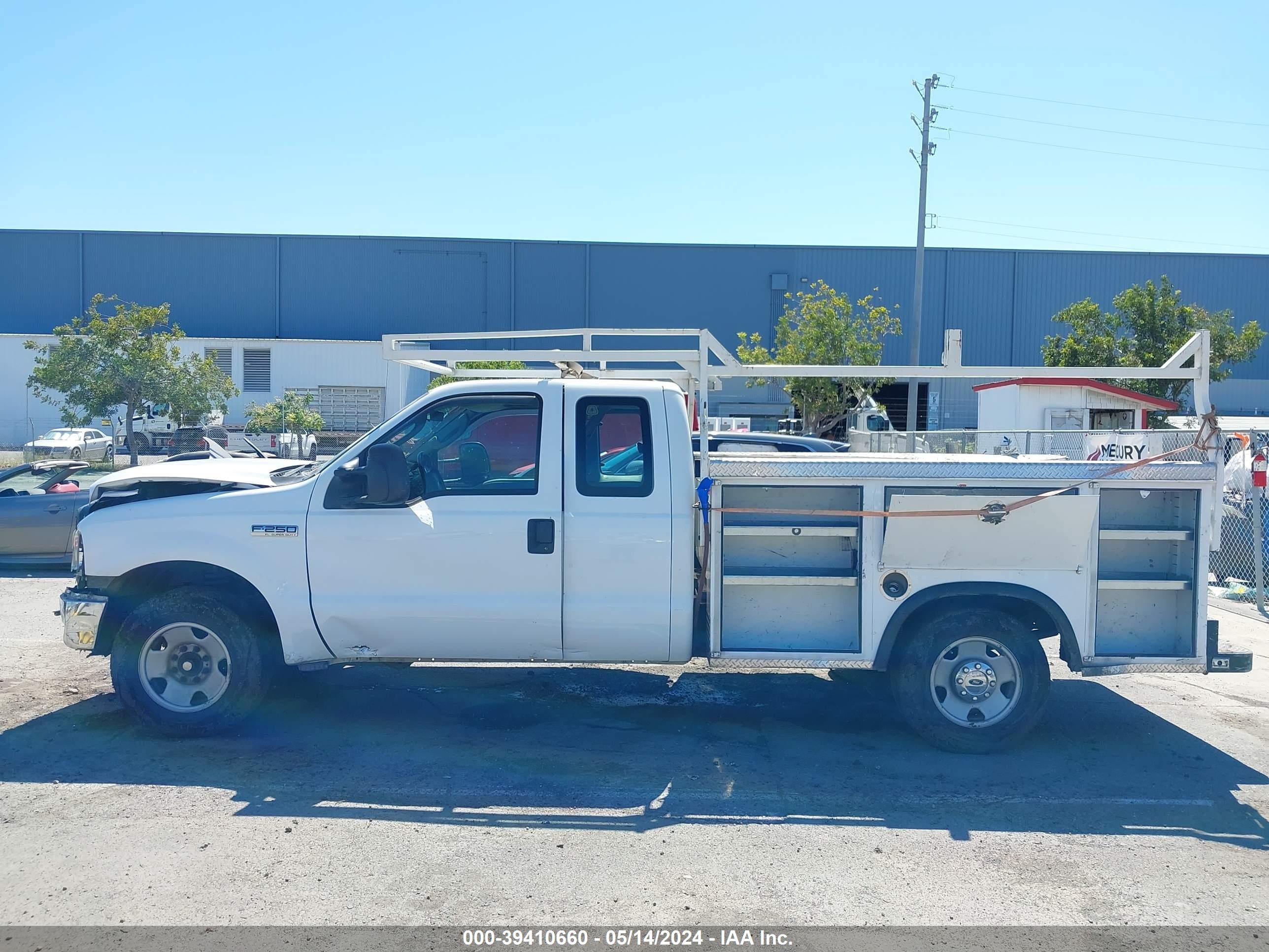 Photo 12 VIN: 1FDSX20577EB12833 - FORD F250 