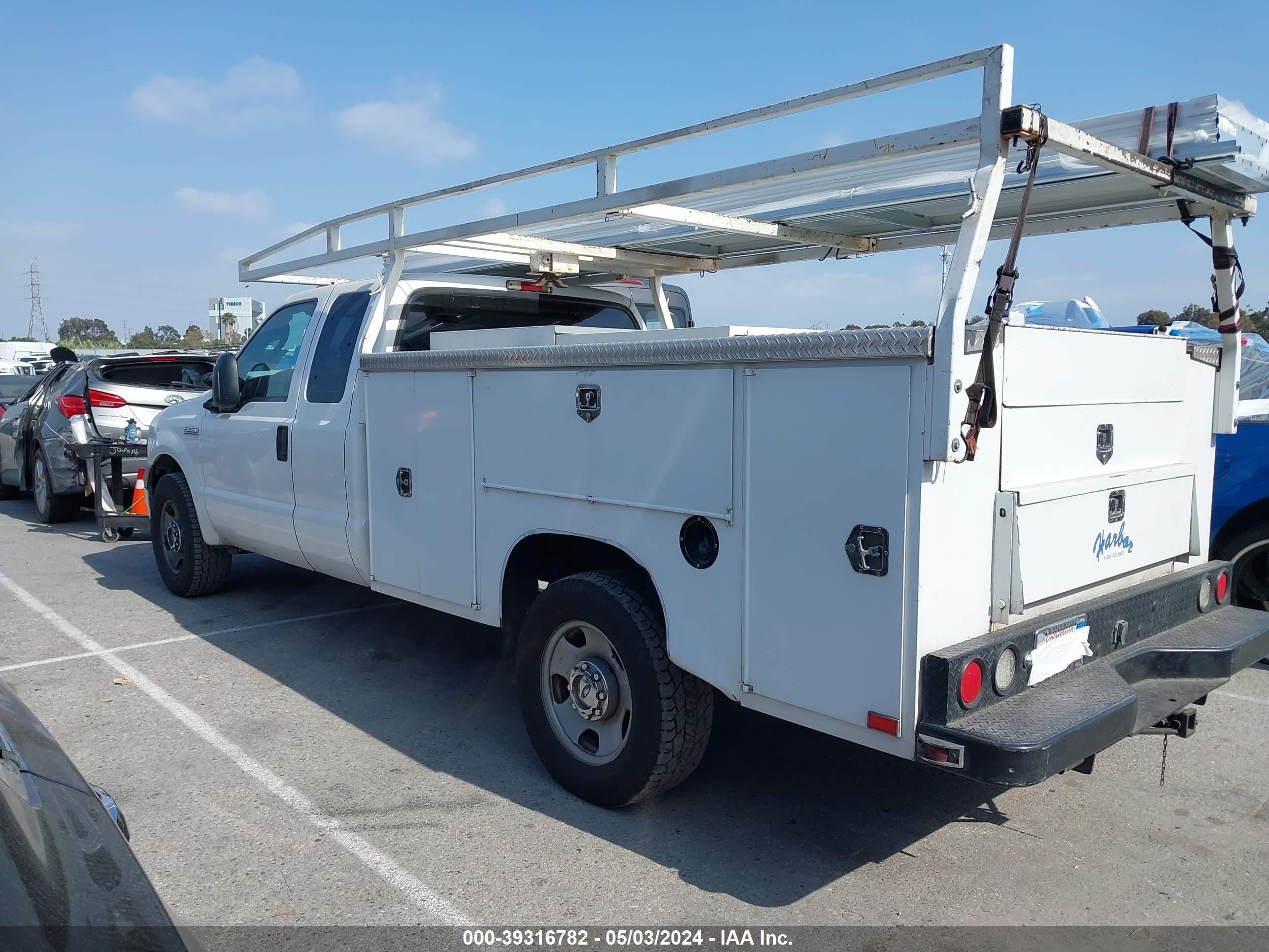 Photo 12 VIN: 1FDSX34505EC46936 - FORD F350 