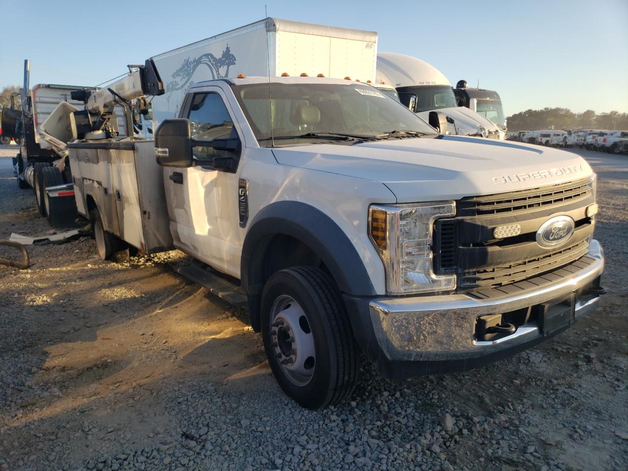 Photo 3 VIN: 1FDTF4GY1JEC10024 - FORD F450 