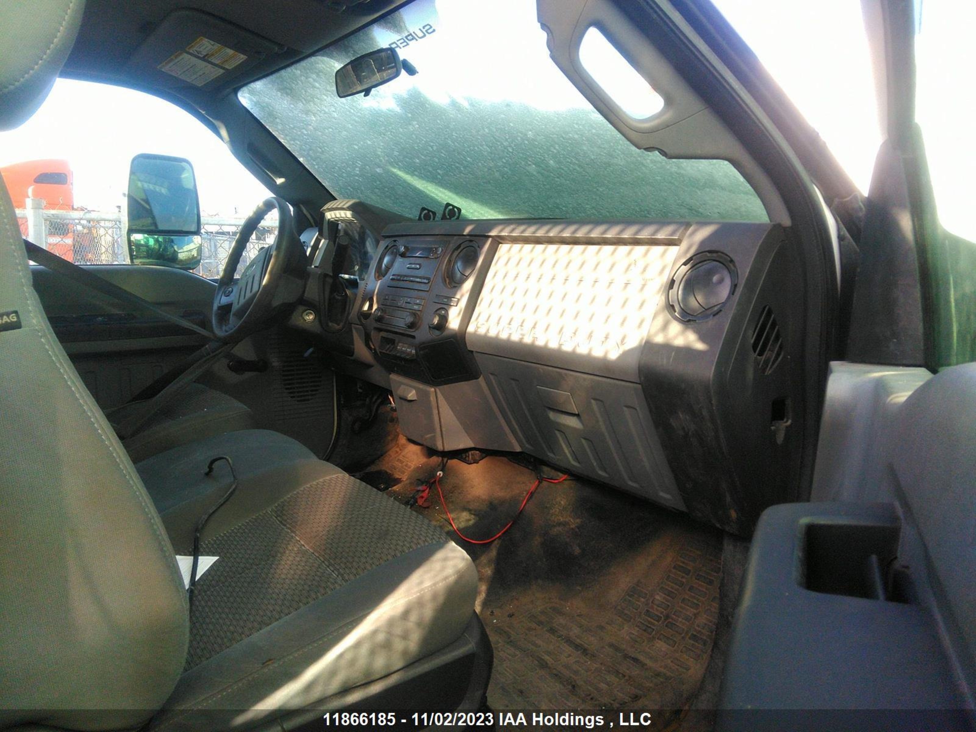 Photo 4 VIN: 1FDUF4GT5DEB82709 - FORD F450 