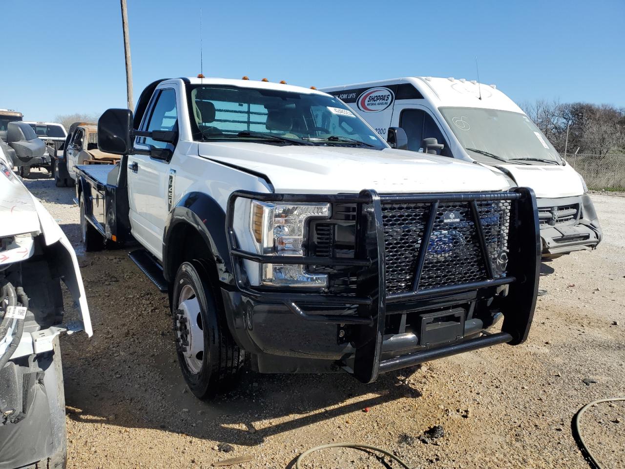 Photo 3 VIN: 1FDUF4GY1KDA07792 - FORD F450 