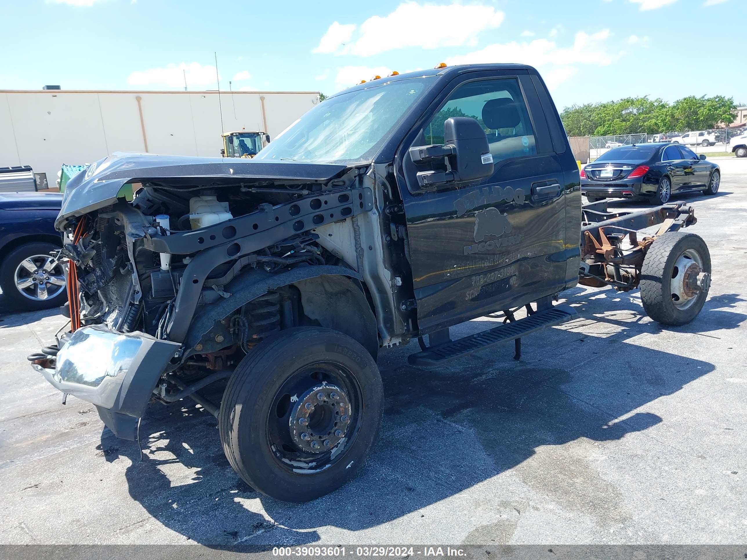 Photo 1 VIN: 1FDUF4GY5KEC47745 - FORD F450 