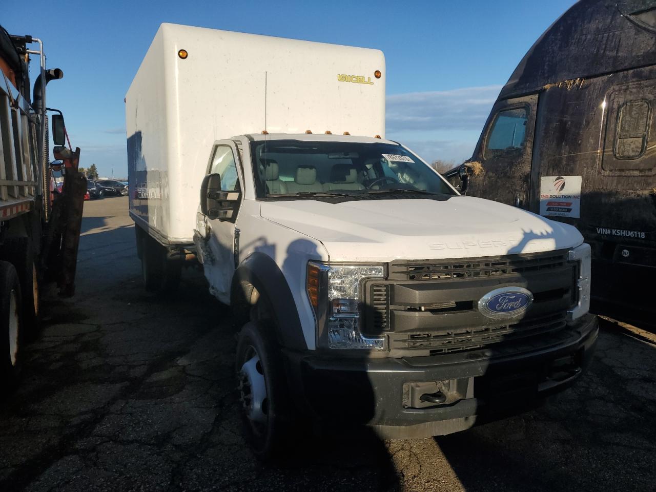 Photo 3 VIN: 1FDUF4GY8HDA02176 - FORD F450 