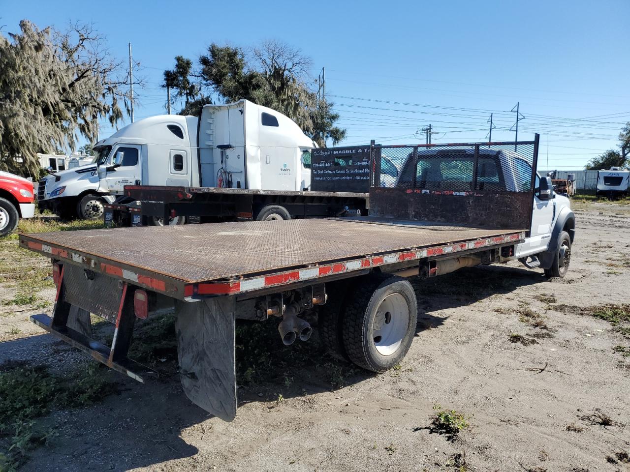 Photo 9 VIN: 1FDUF5GT0HEF47454 - FORD F550 