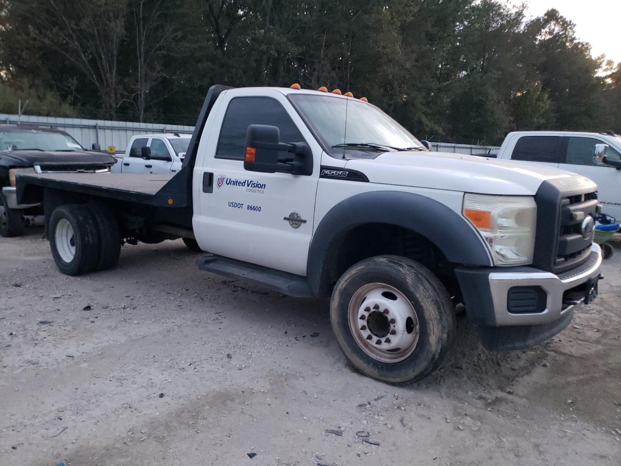 Photo 3 VIN: 1FDUF5GT2DEA24236 - FORD F550 