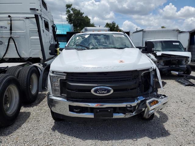 Photo 4 VIN: 1FDUF5GT2KDA27270 - FORD F550 SUPER 