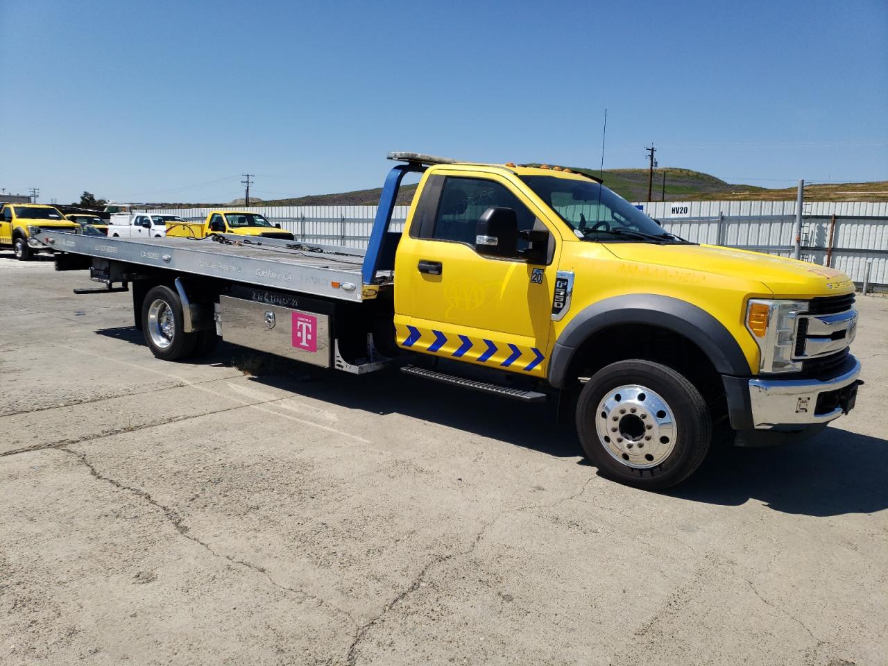 Photo 3 VIN: 1FDUF5GT3HEB25114 - FORD F550 