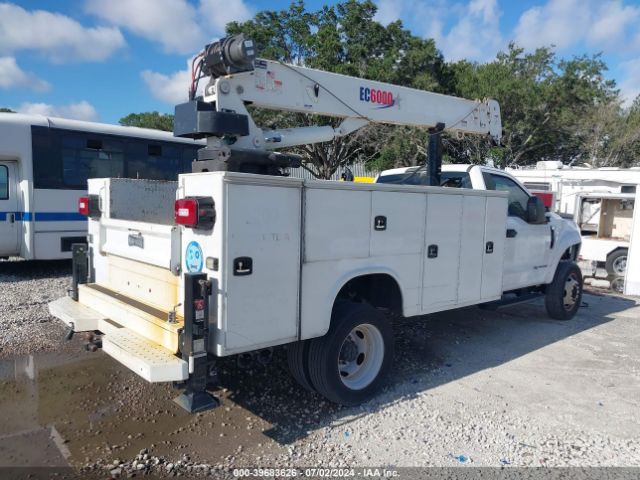 Photo 3 VIN: 1FDUF5GT4KDA14701 - FORD F-550 