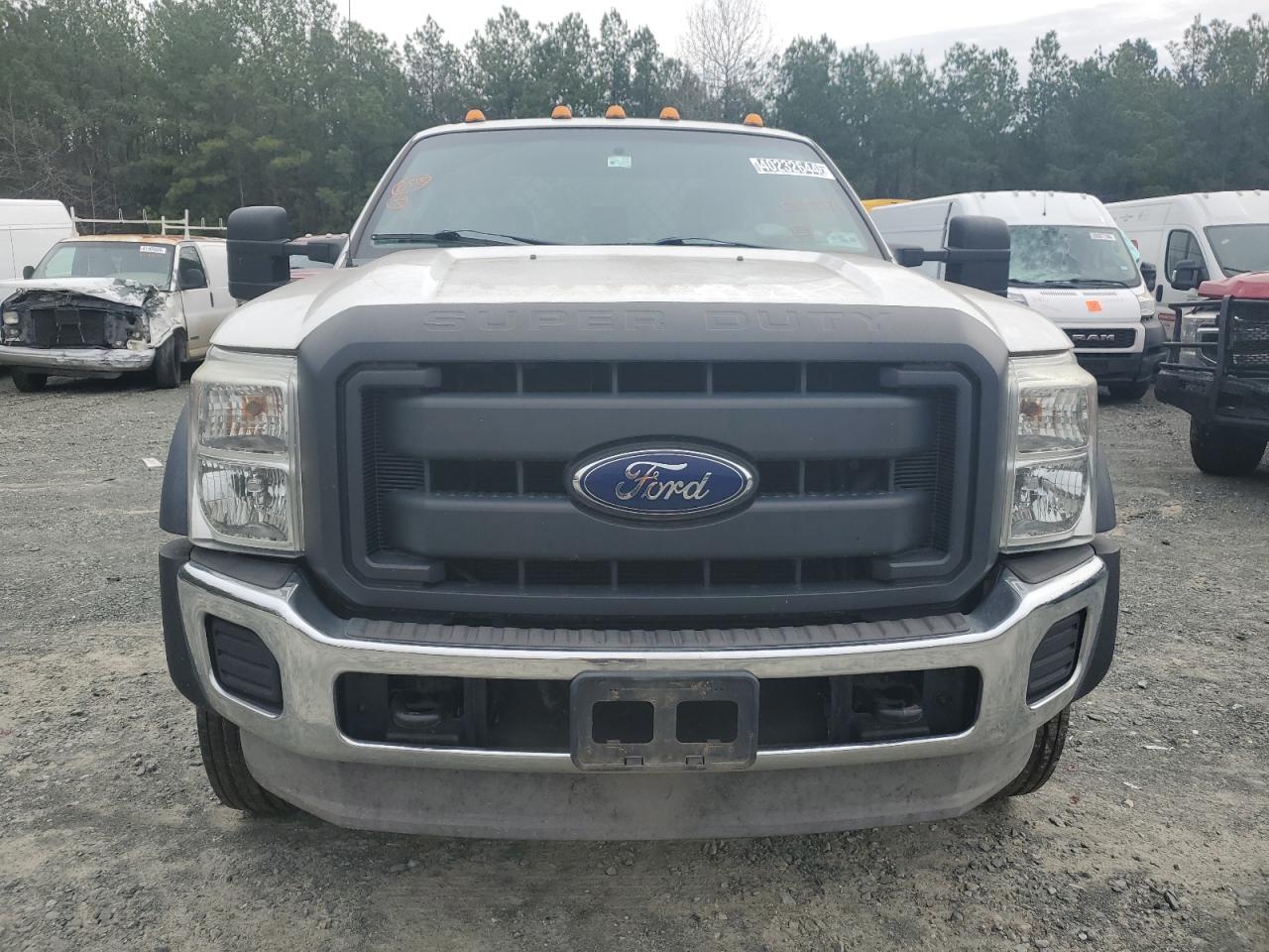 Photo 4 VIN: 1FDUF5GY7DEB89971 - FORD F550 