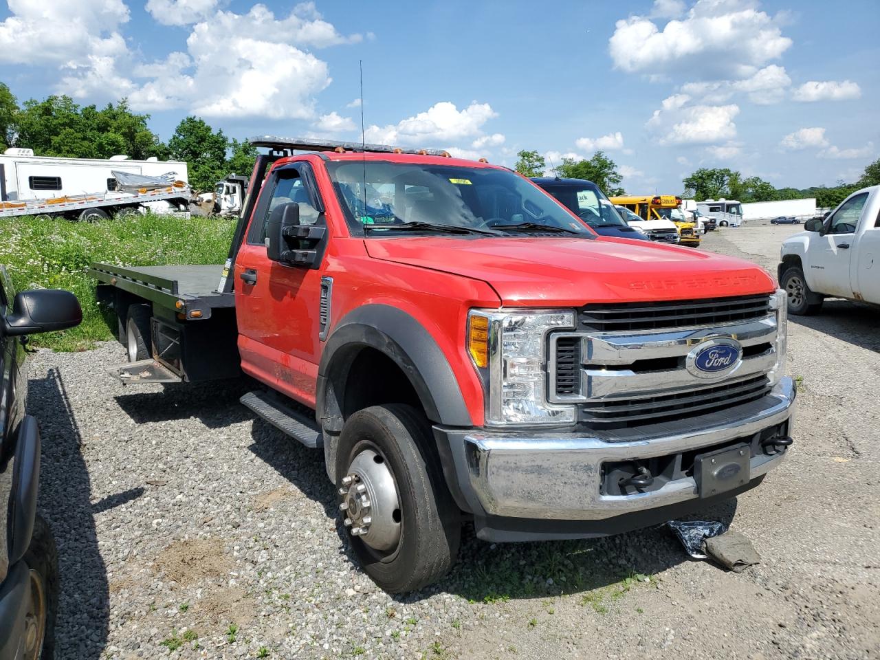 Photo 3 VIN: 1FDUF5GY7HEE66320 - FORD F550 