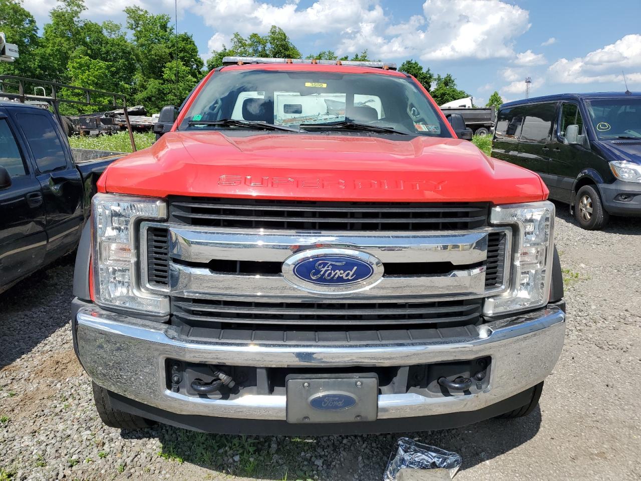 Photo 4 VIN: 1FDUF5GY7HEE66320 - FORD F550 