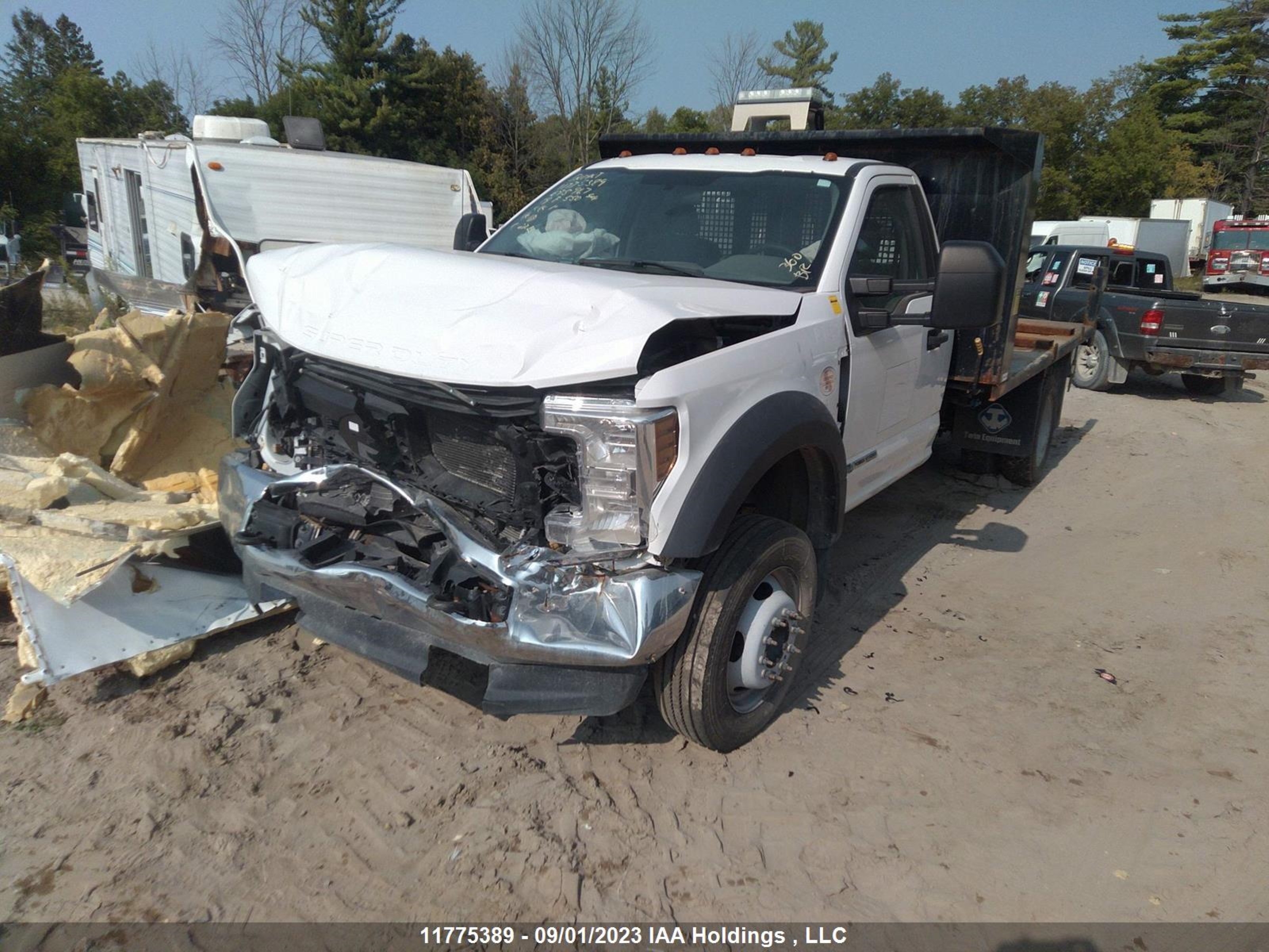 Photo 1 VIN: 1FDUF5HT0KEE75967 - FORD F550 