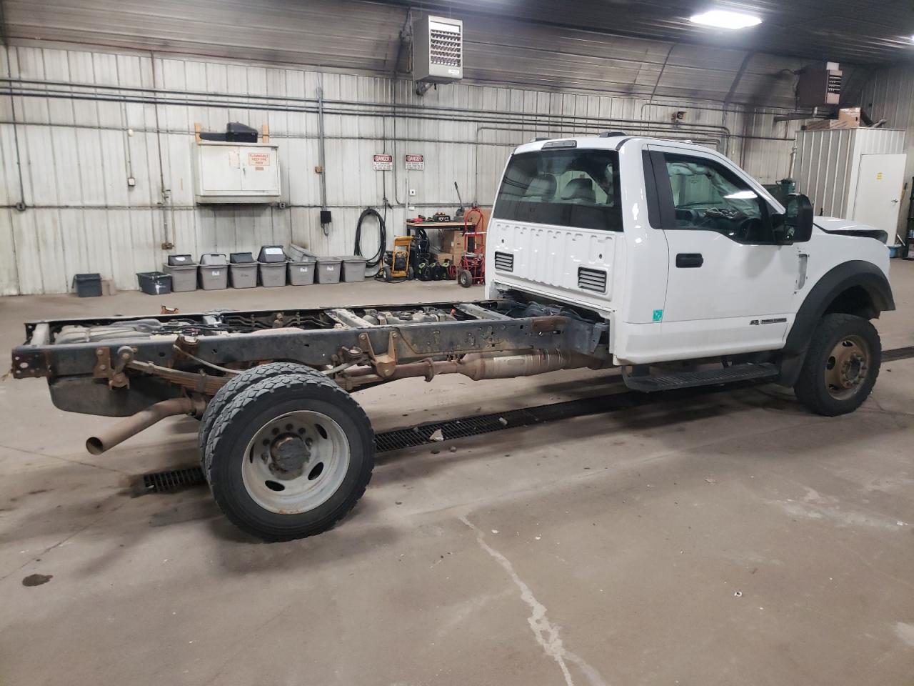 Photo 2 VIN: 1FDUF5HT1MDA04547 - FORD F550 