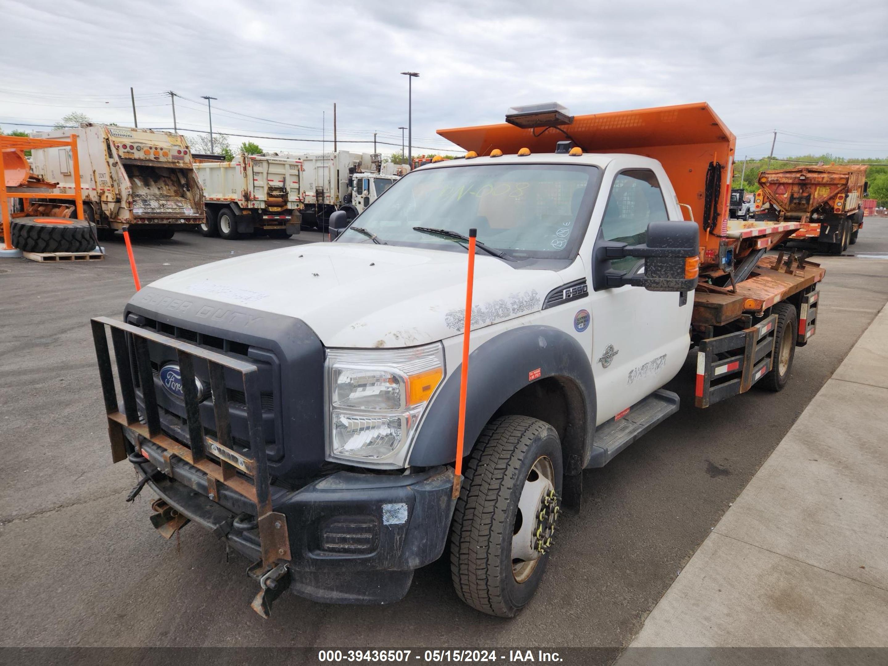 Photo 1 VIN: 1FDUF5HT2FED09441 - FORD F-550 