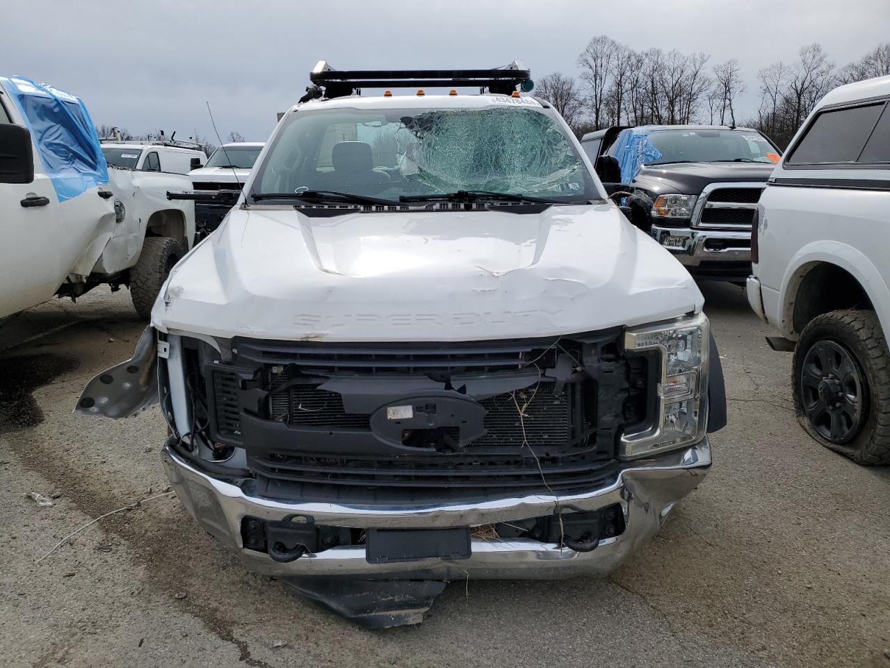 Photo 4 VIN: 1FDUF5HT2HDA09326 - FORD F550 