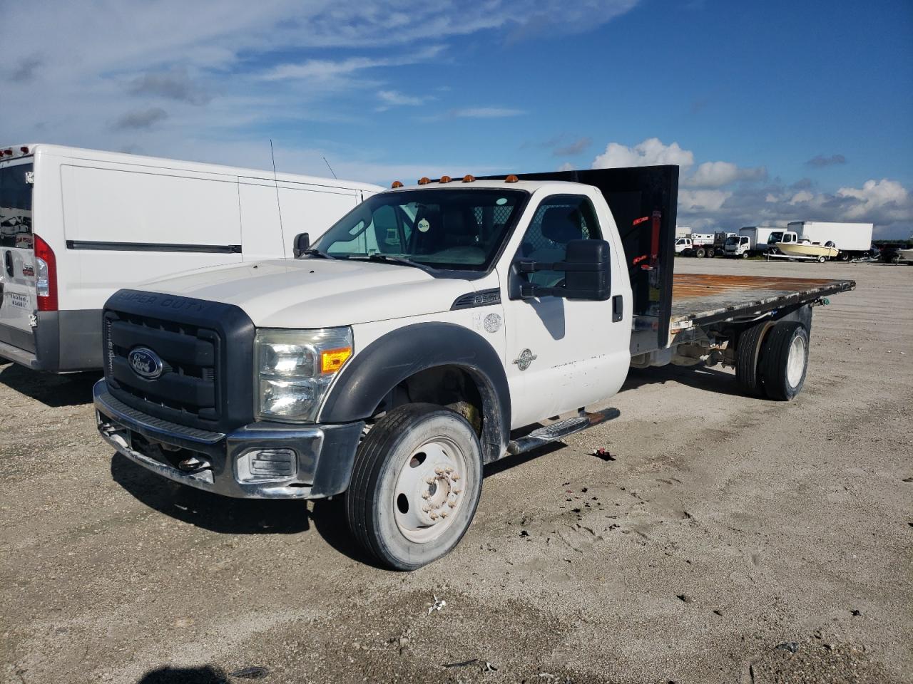 Photo 1 VIN: 1FDUF5HT5DEA30207 - FORD F550 