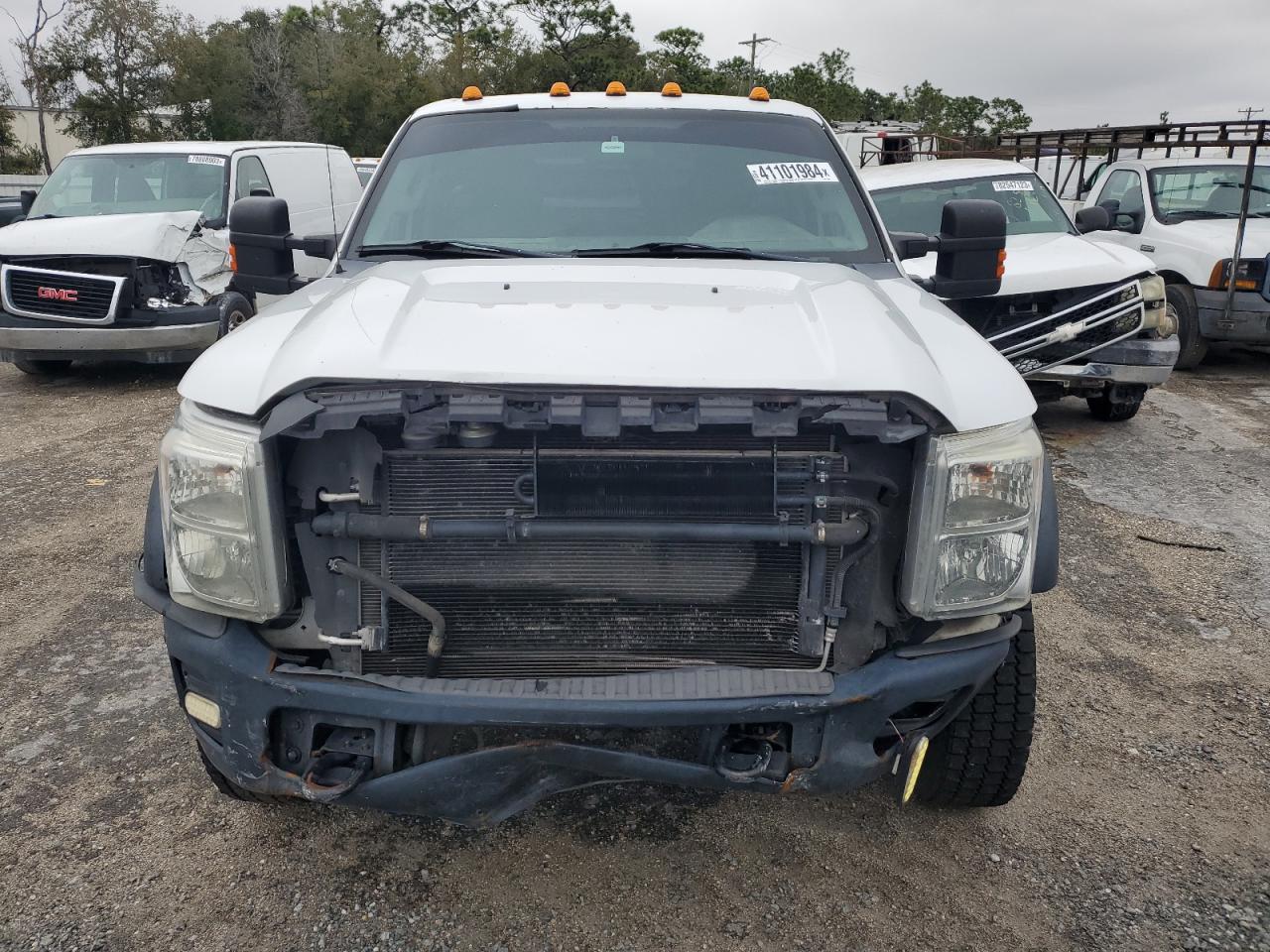 Photo 4 VIN: 1FDUF5HT5FEA04046 - FORD F550 