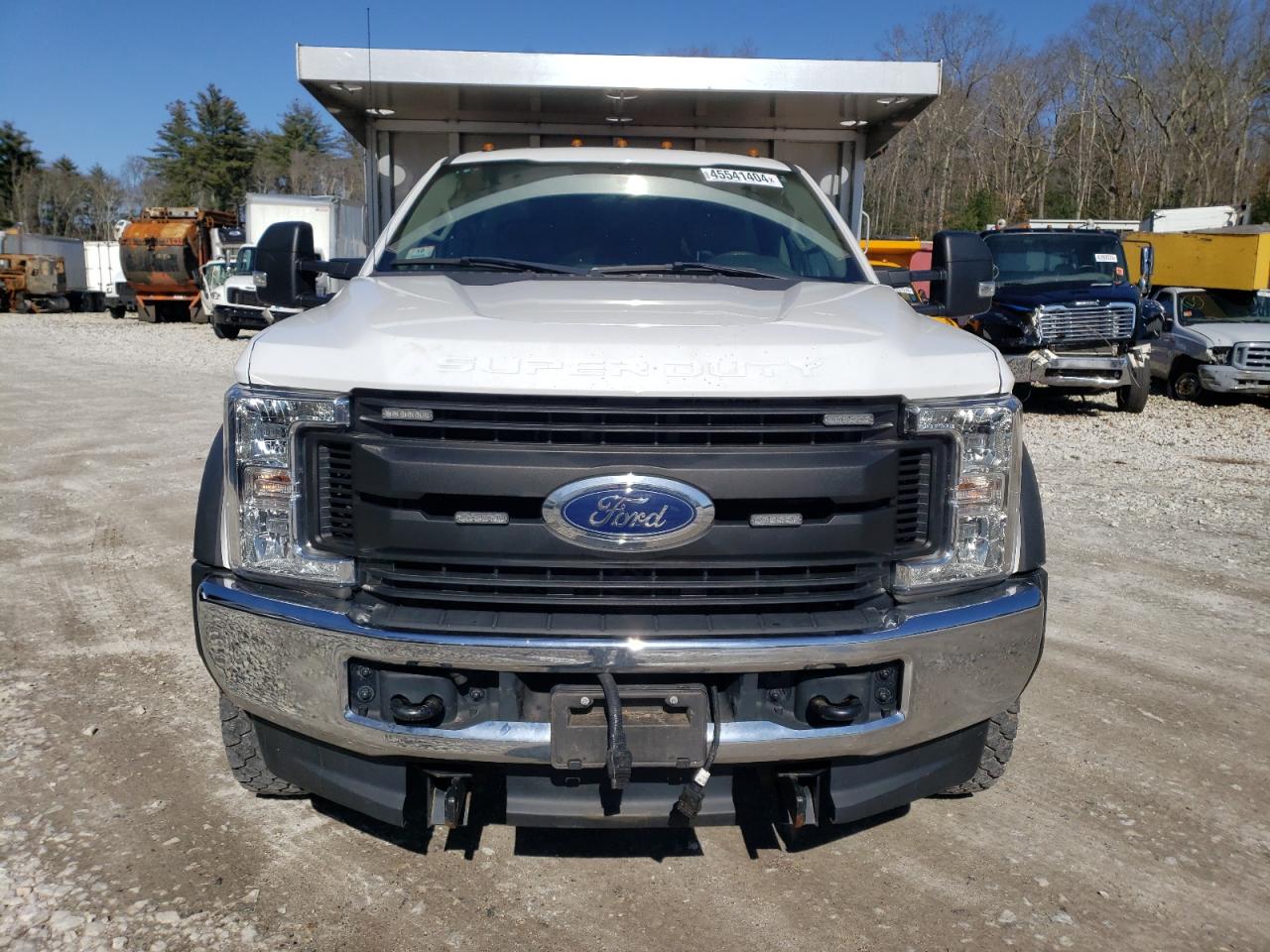 Photo 4 VIN: 1FDUF5HT6KDA24743 - FORD F550 