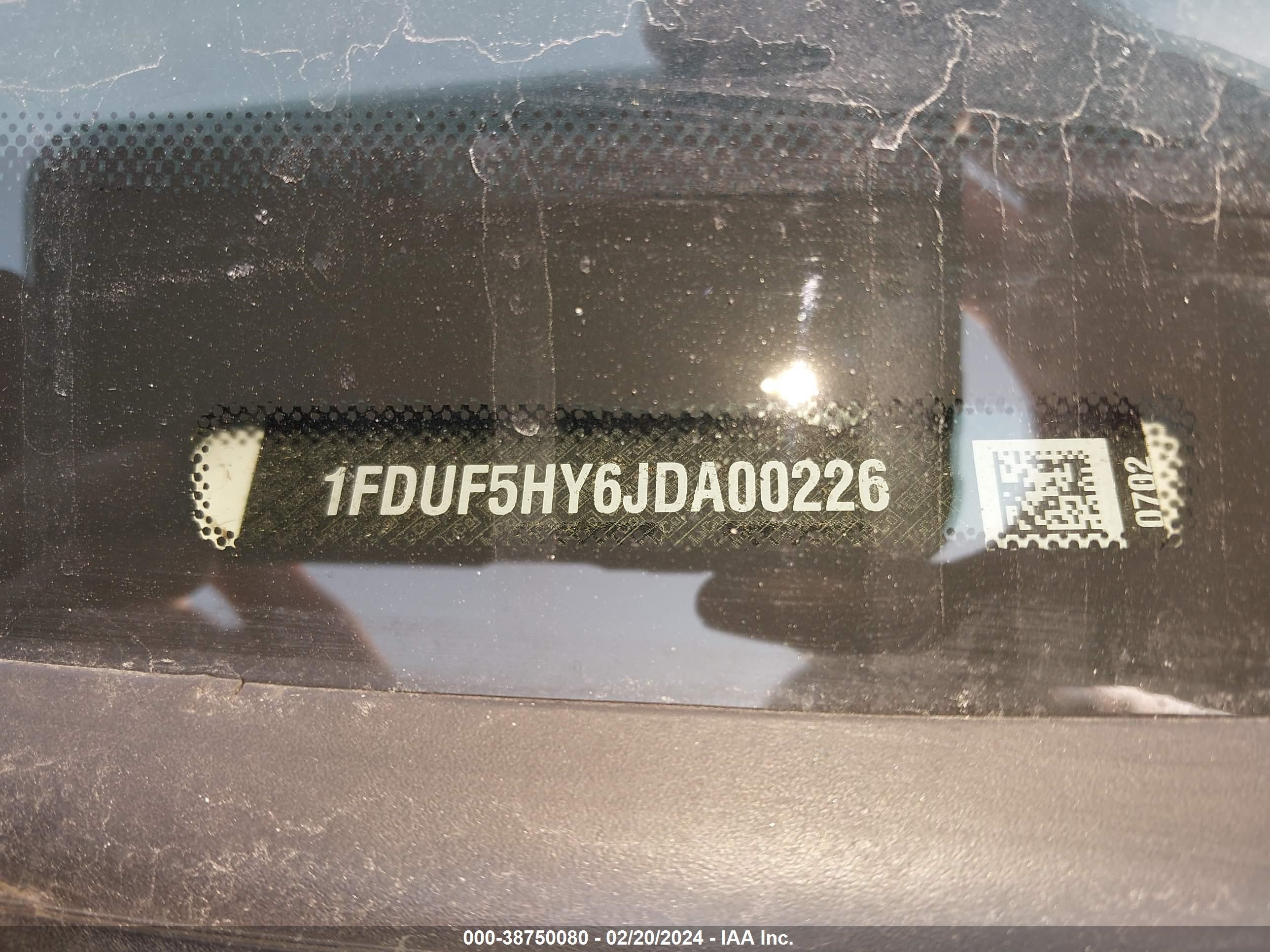 Photo 8 VIN: 1FDUF5HY6JDA00226 - FORD F-550 