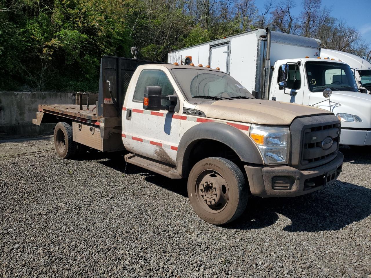 Photo 3 VIN: 1FDUF5HYXFED70516 - FORD F550 