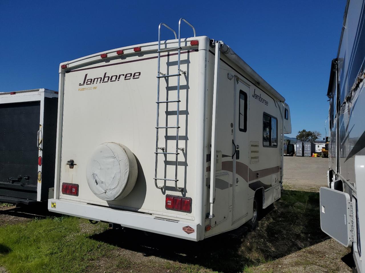 Photo 3 VIN: 1FDWE30S6XHB98380 - FORD ECONOLINE 