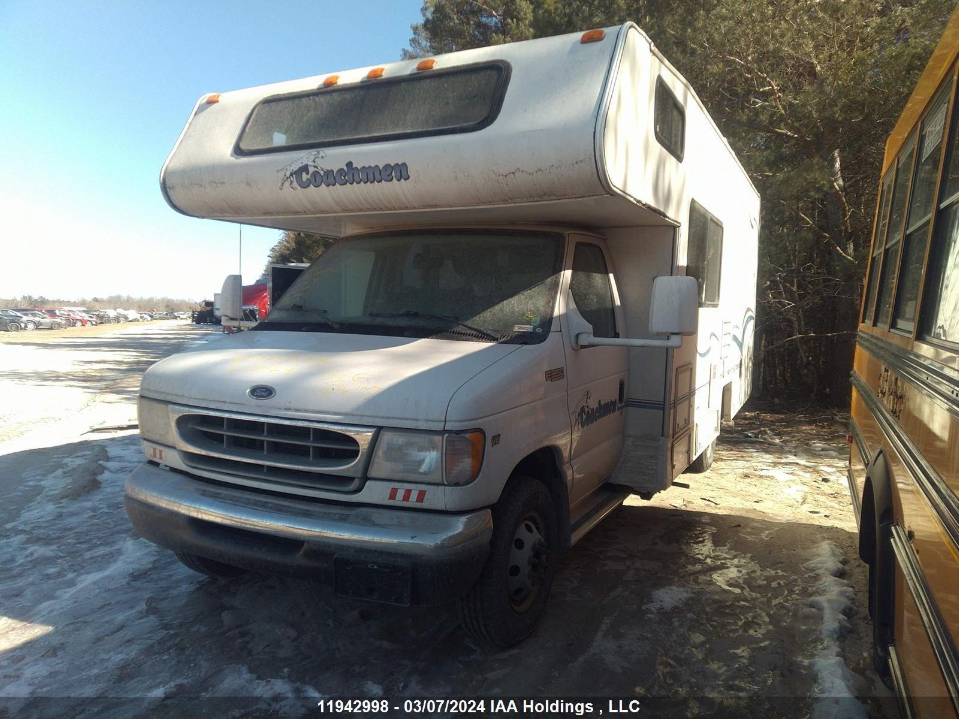 Photo 1 VIN: 1FDWE35S0YHC03454 - FORD ECONOLINE 