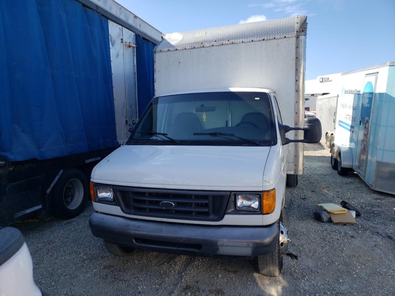 Photo 4 VIN: 1FDWE37L2XHA56610 - FORD ECONOLINE 