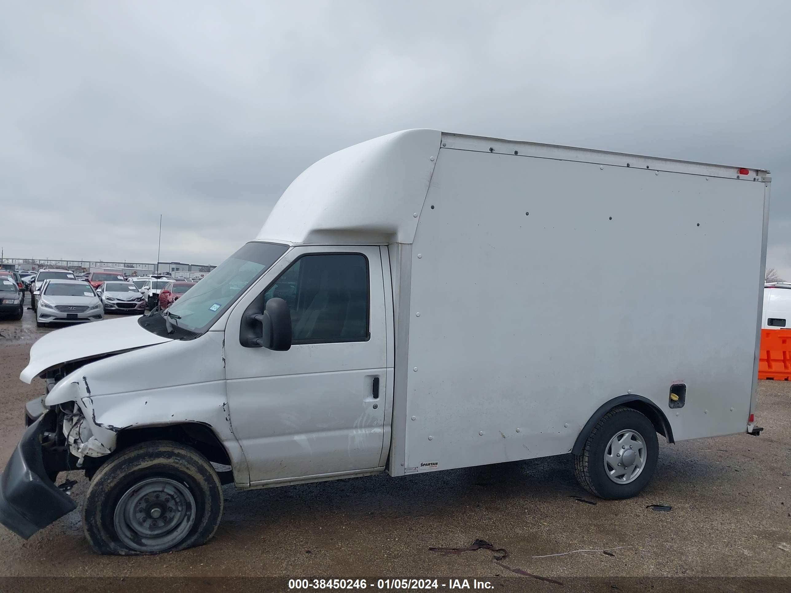 Photo 6 VIN: 1FDWE3FL8CDA90408 - FORD ECONOLINE 