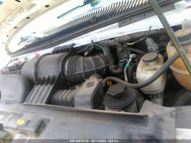 Photo 9 VIN: 1FDWE3FL9FDA07685 - FORD E-350 