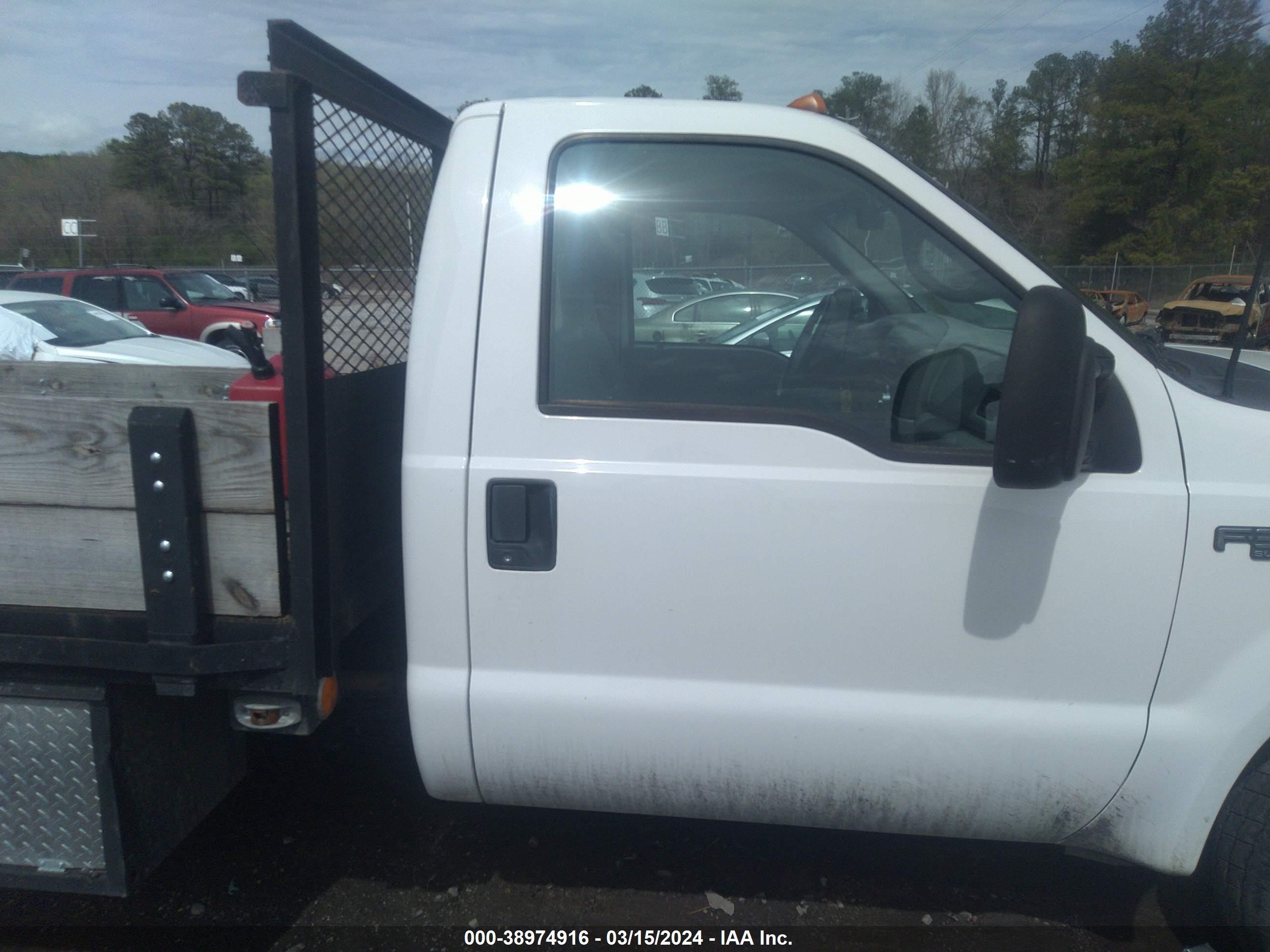 Photo 12 VIN: 1FDWF36L0XEC16774 - FORD F350 