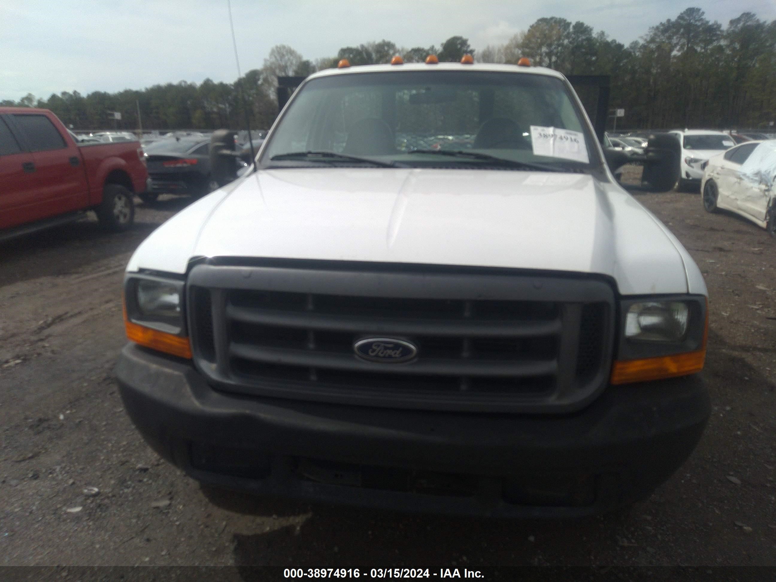 Photo 16 VIN: 1FDWF36L0XEC16774 - FORD F350 