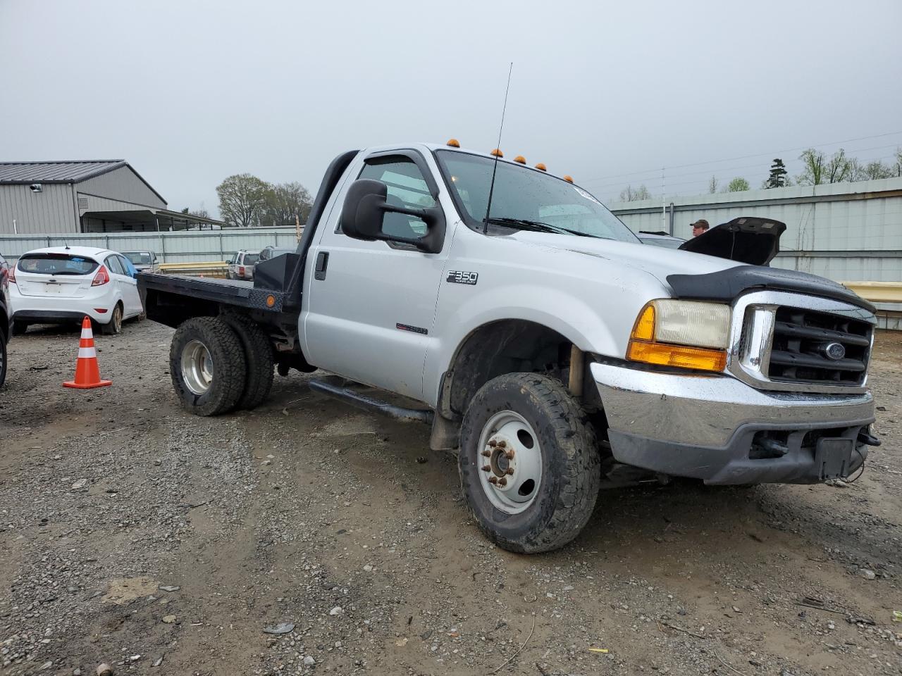 Photo 3 VIN: 1FDWF37F2XEC93784 - FORD F350 