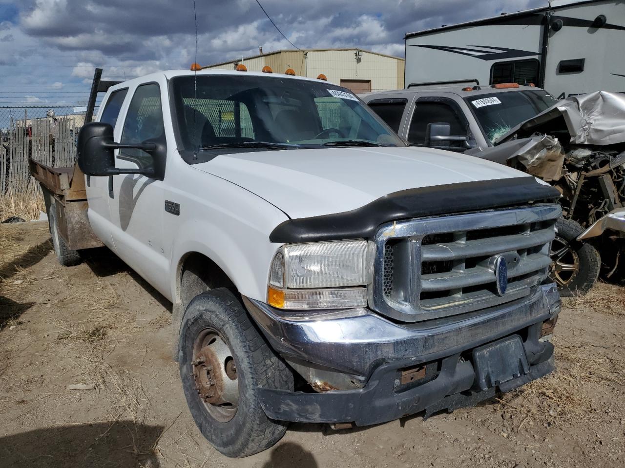 Photo 3 VIN: 1FDWW37F02EC26786 - FORD F350 