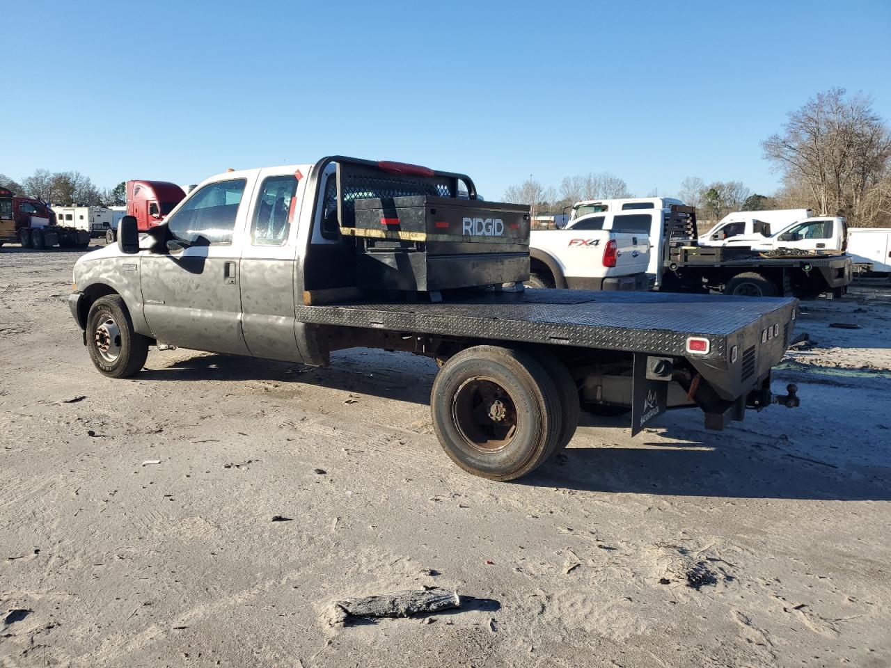 Photo 1 VIN: 1FDWX36F12EC71749 - FORD F350 