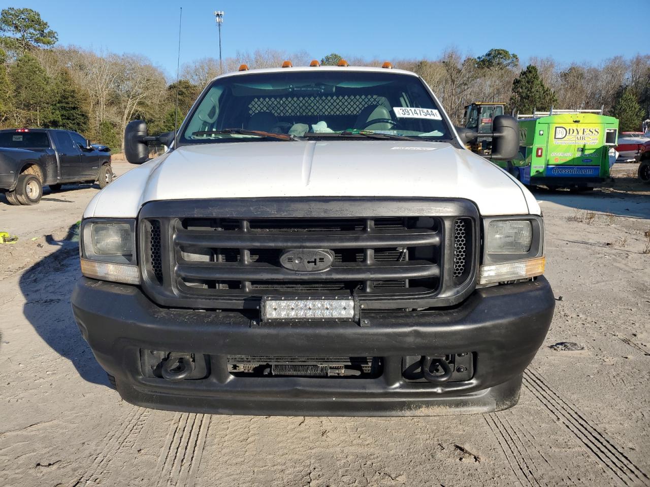 Photo 4 VIN: 1FDWX36F12EC71749 - FORD F350 