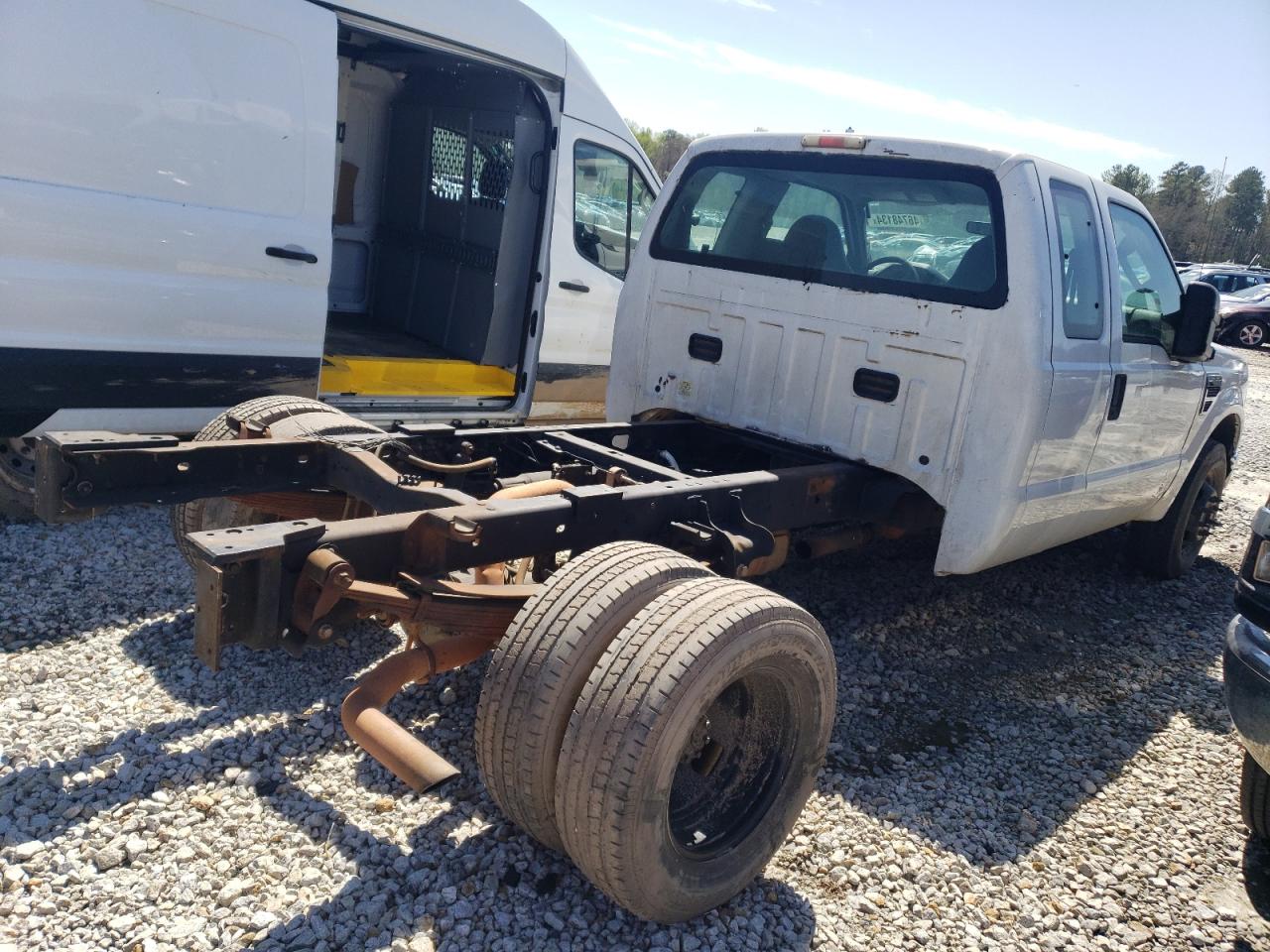 Photo 2 VIN: 1FDWX36Y29EA33162 - FORD F350 