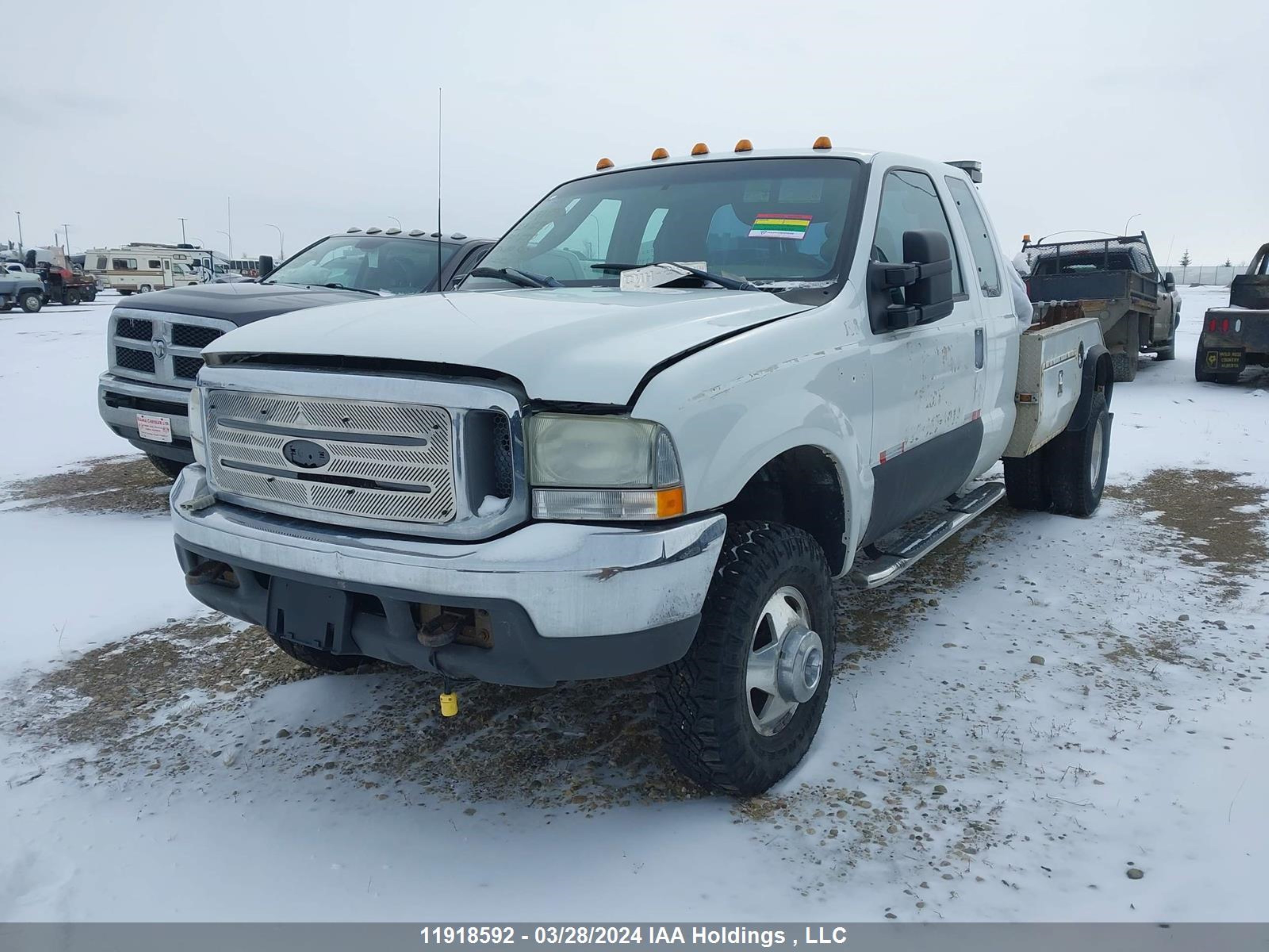 Photo 1 VIN: 1FDWX37F6XEA12891 - FORD F350 