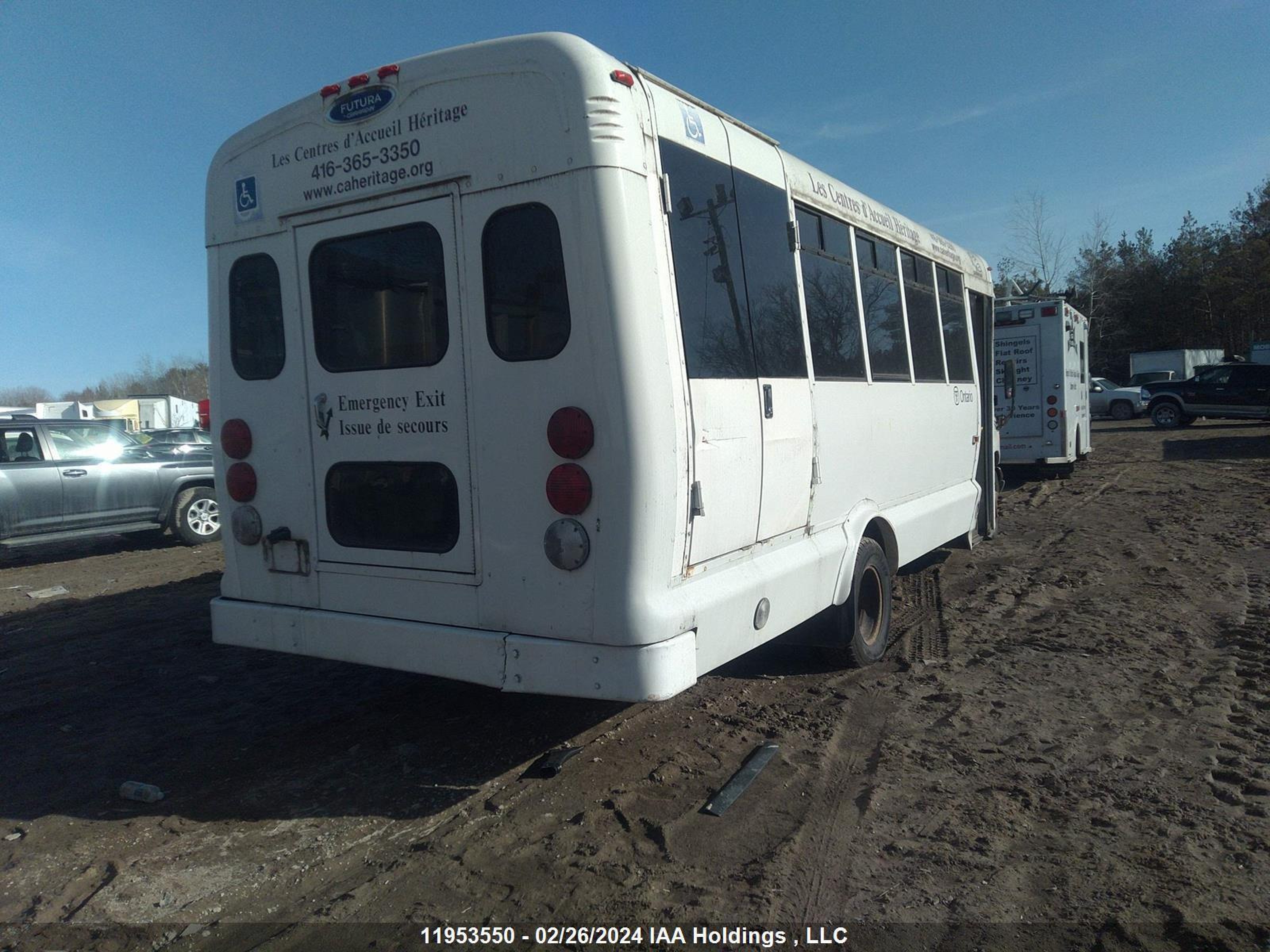 Photo 3 VIN: 1FDXE45P45HA27056 - FORD ECONOLINE 