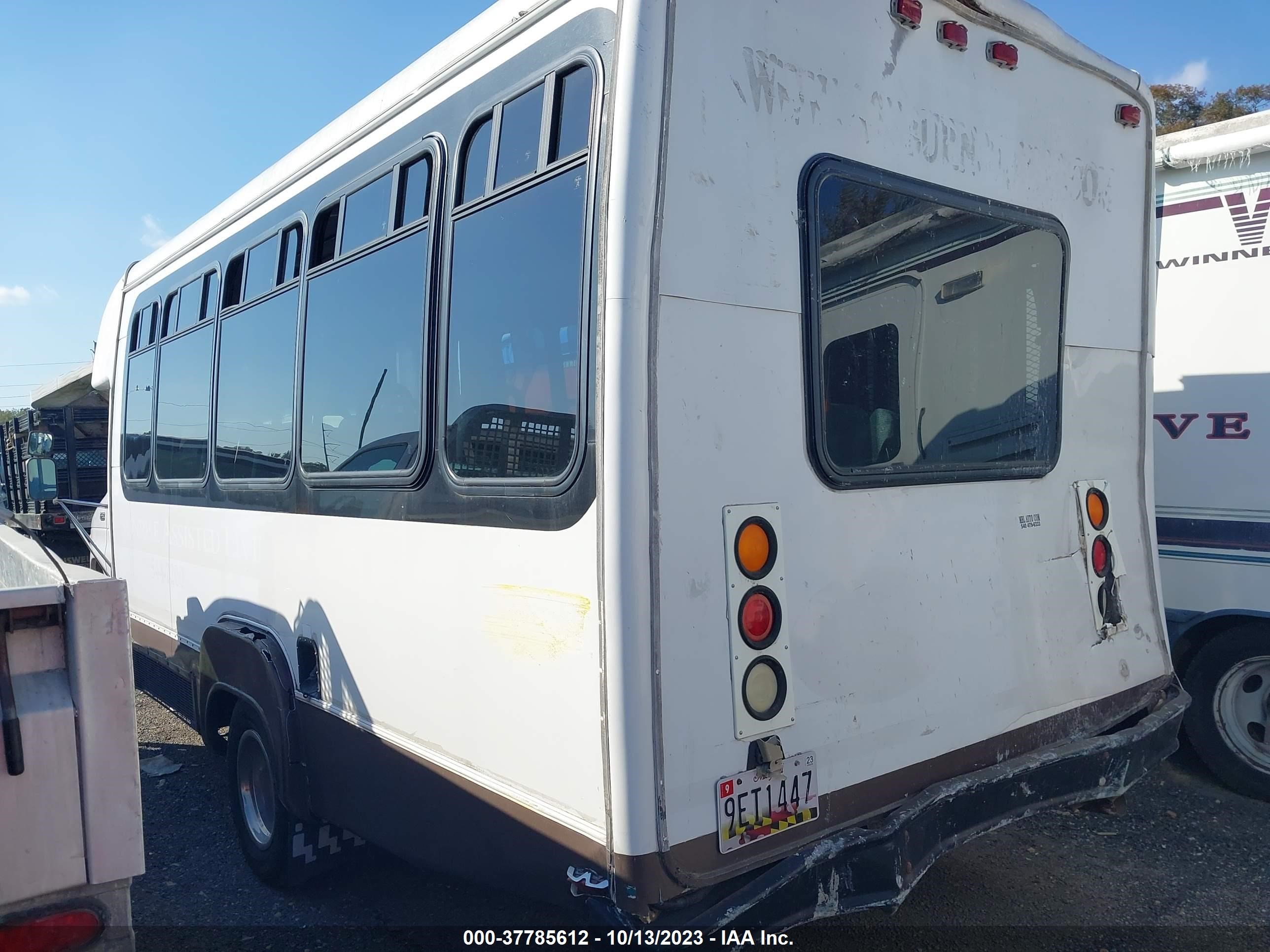 Photo 2 VIN: 1FDXE45S05HB39129 - FORD ECONOLINE 