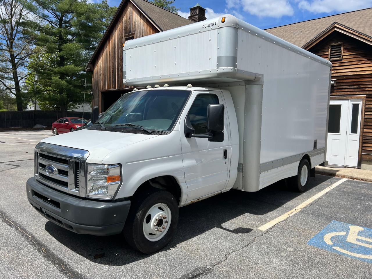 Photo 1 VIN: 1FDXE45S38DB18464 - FORD ECONOLINE 