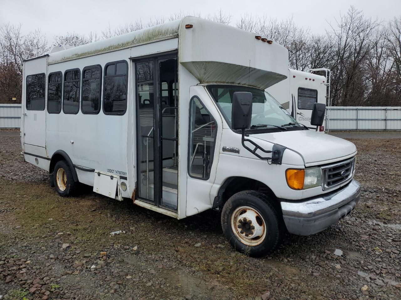 Photo 3 VIN: 1FDXE45S57DB11269 - FORD ECONOLINE 