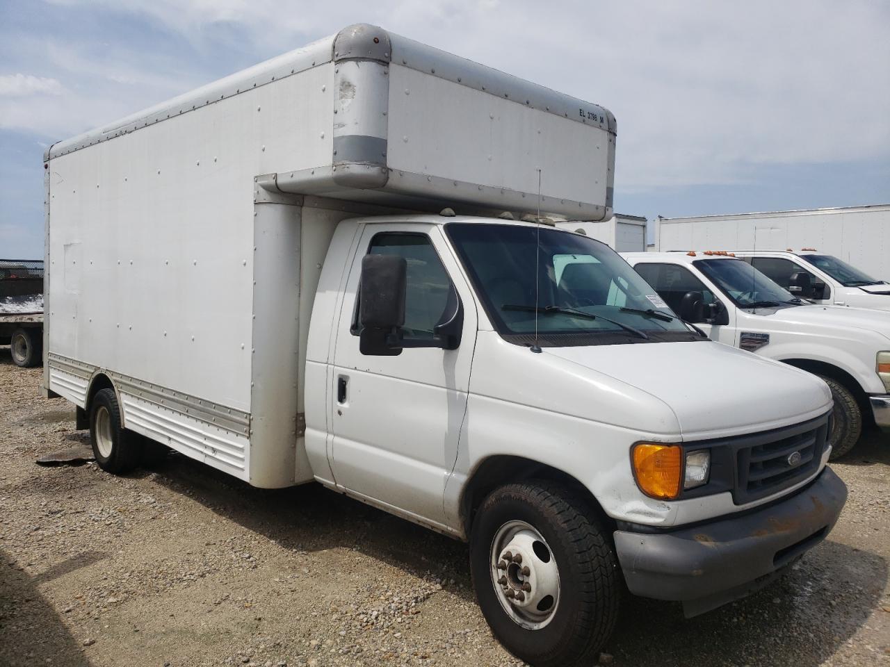 Photo 3 VIN: 1FDXE45S77DA16597 - FORD ECONOLINE 