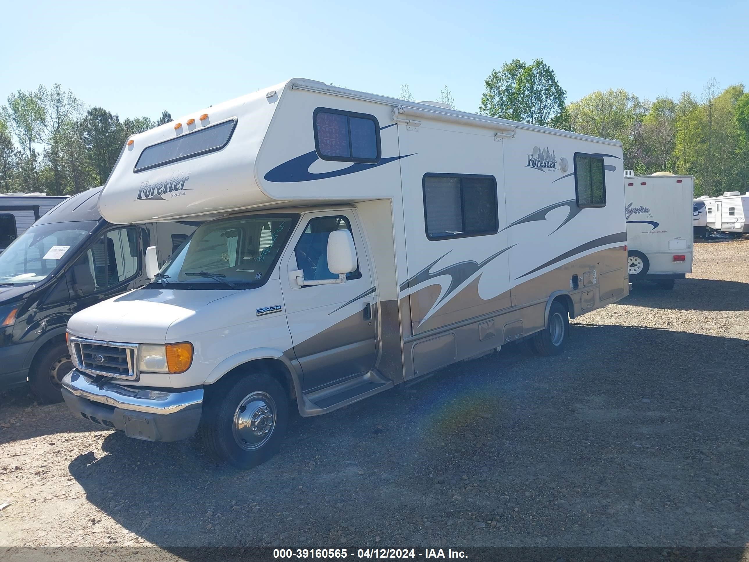 Photo 1 VIN: 1FDXE45S87DA97996 - FORD ECONOLINE 