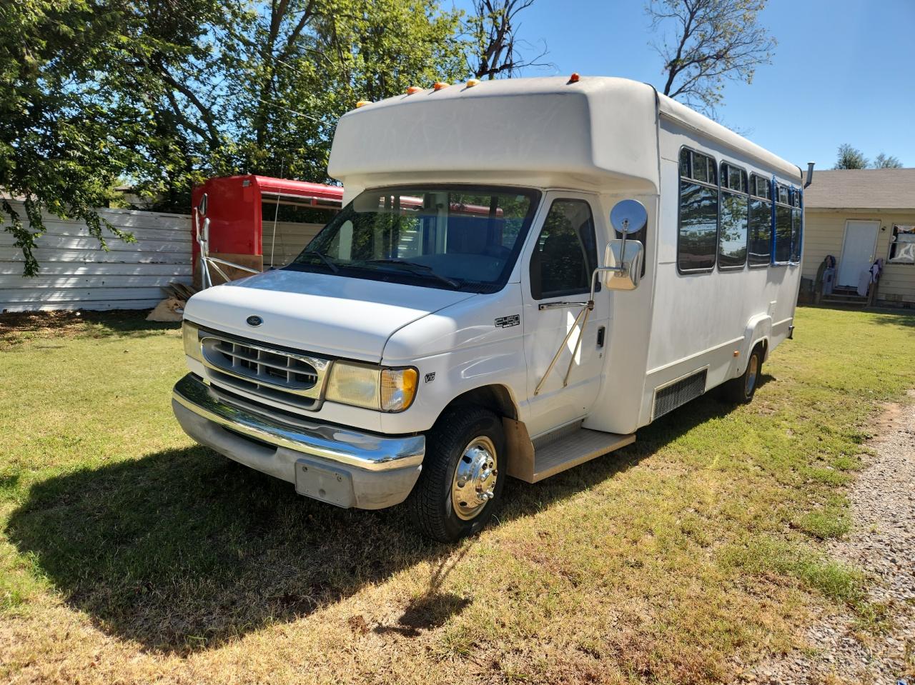 Photo 1 VIN: 1FDXE45S91HB63617 - FORD ECONOLINE 