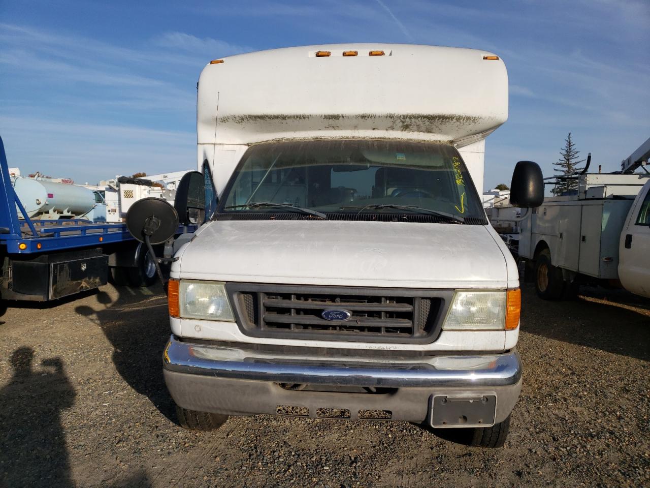 Photo 4 VIN: 1FDXE45S97DB36904 - FORD ECONOLINE 