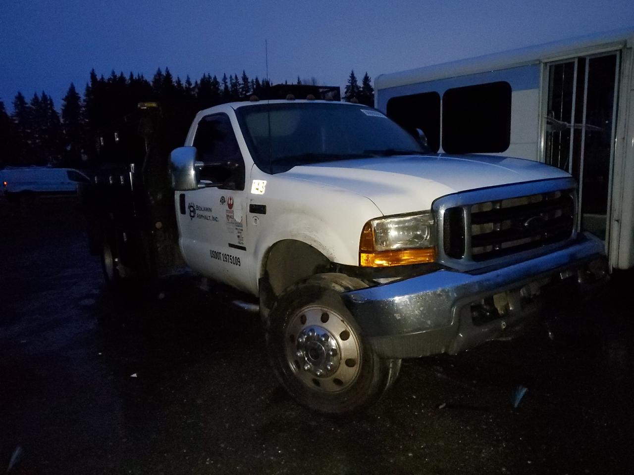 Photo 3 VIN: 1FDXF46F2XED18078 - FORD F450 