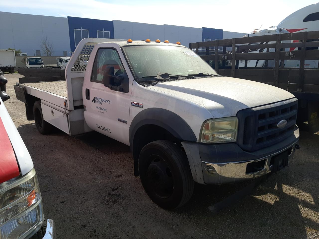 Photo 3 VIN: 1FDXF46P37EB12843 - FORD F450 